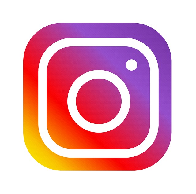 Frage des Tages: Wie kann ich bei Instagram Impressum und Datenschutzerklärung rechtssicher hinterlegen?