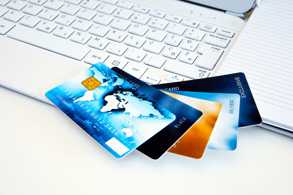 OLG Dresden: Ungeläufige Kreditkarten keine zumutbare entgeltfreie Zahlungsmöglichkeit