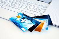 OLG Dresden: Ungeläufige Kreditkarten keine zumutbare entgeltfreie Zahlungsmöglichkeit